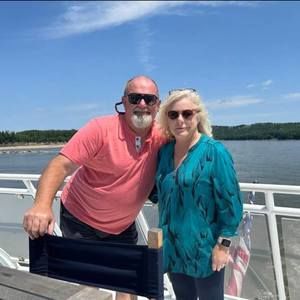 Meet your Posher, Debbie